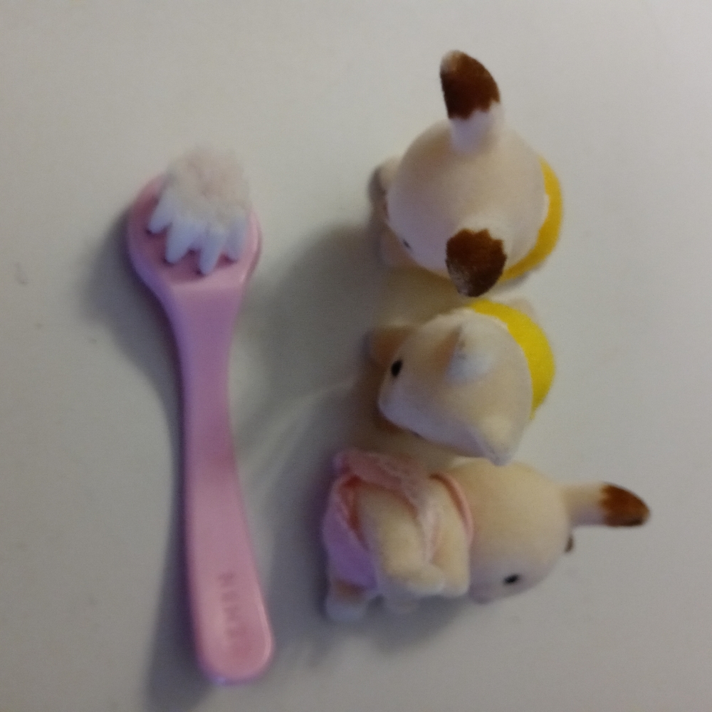 Calico Critter Set - Picture 3 of 5